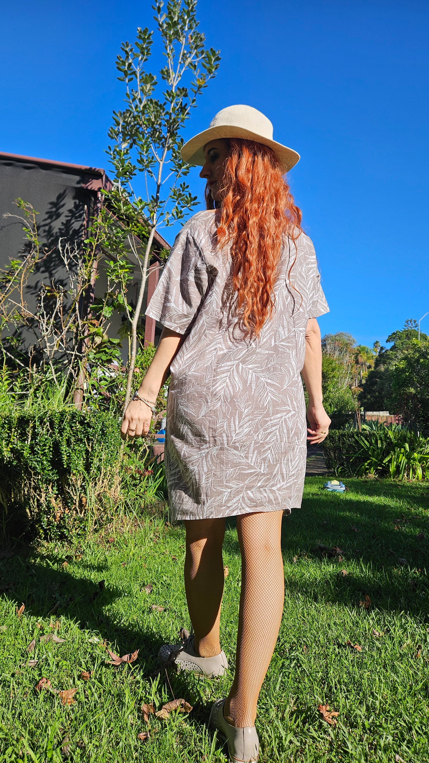 VIRTUELLE ts TAKING SHAPE  Dress Top Tunic  Sz 12 /  Leaf Linen/Cotton Top