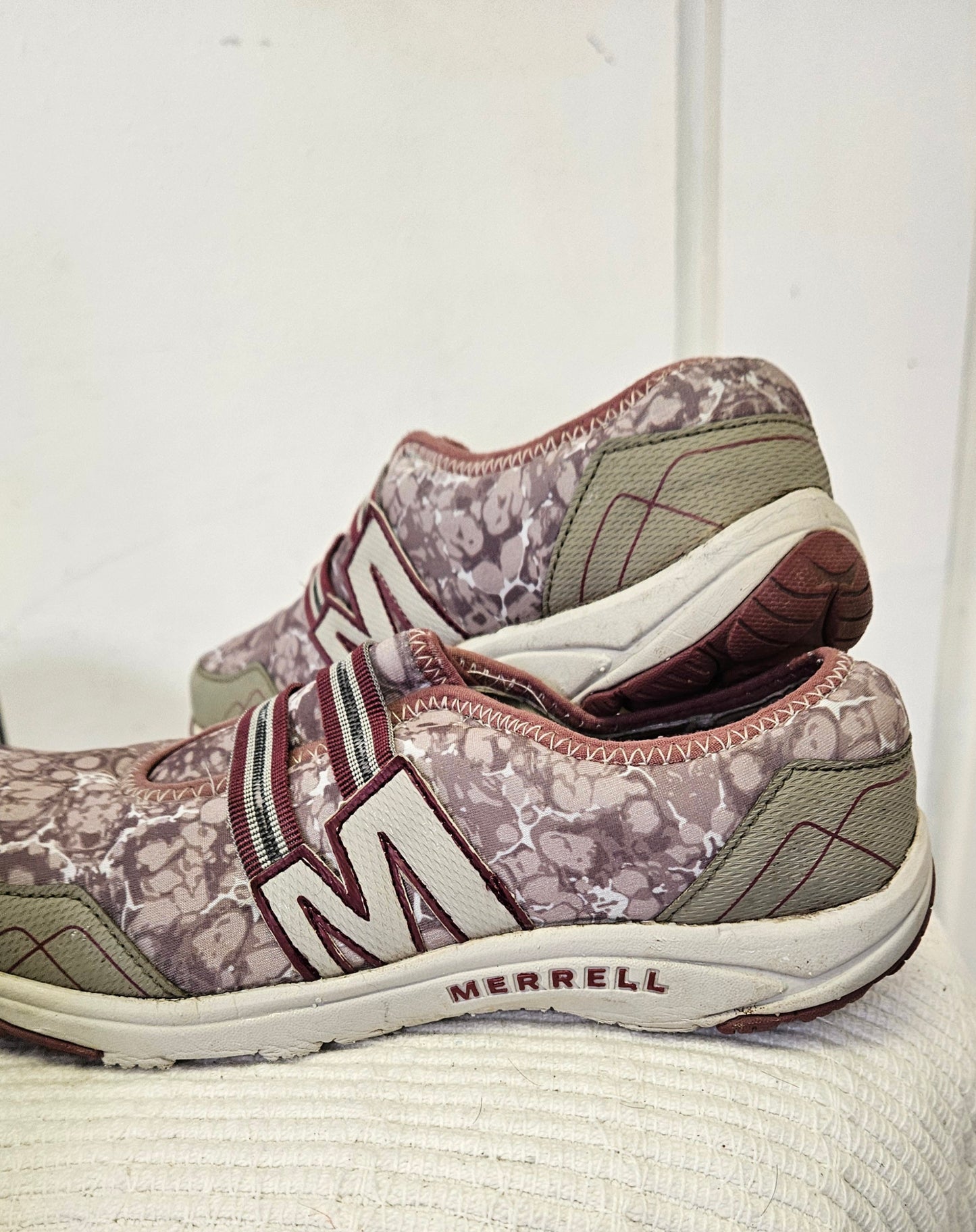 Merrell Kamori Eden Sneaker Shoes Womens shoes size 39/8.5