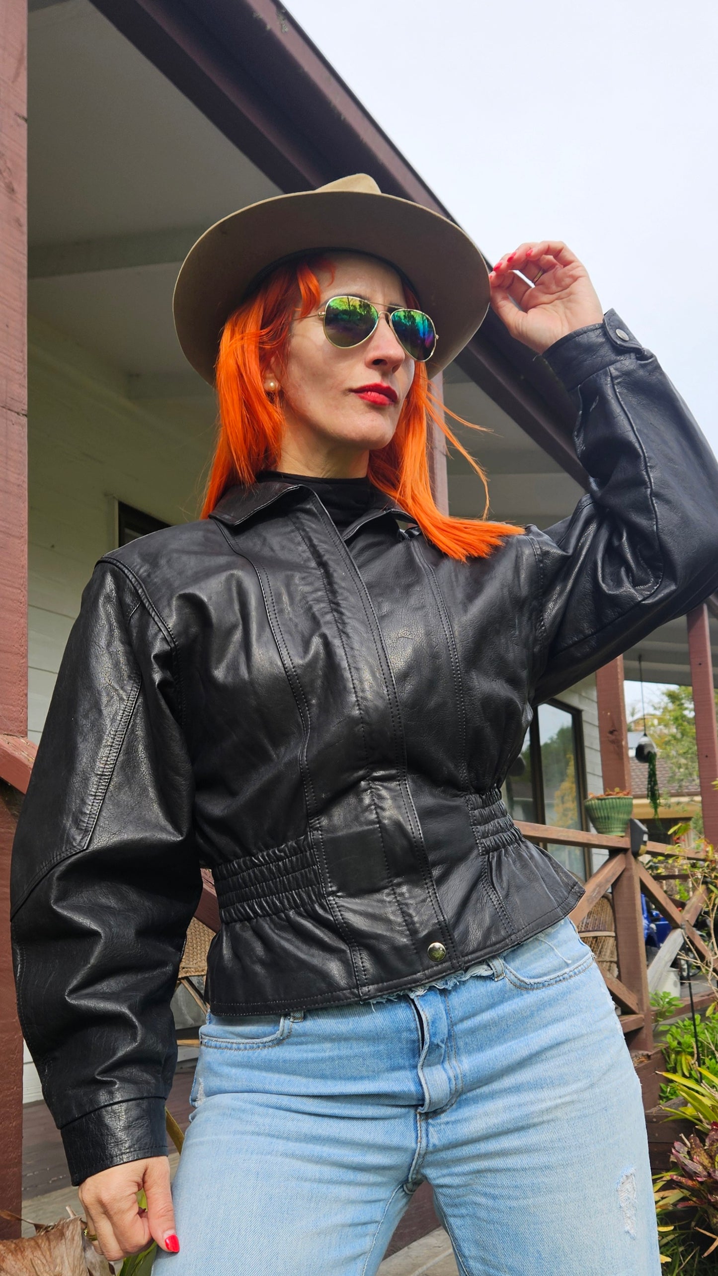 Vintage jacket. Black leather Jacket 80s cropped style