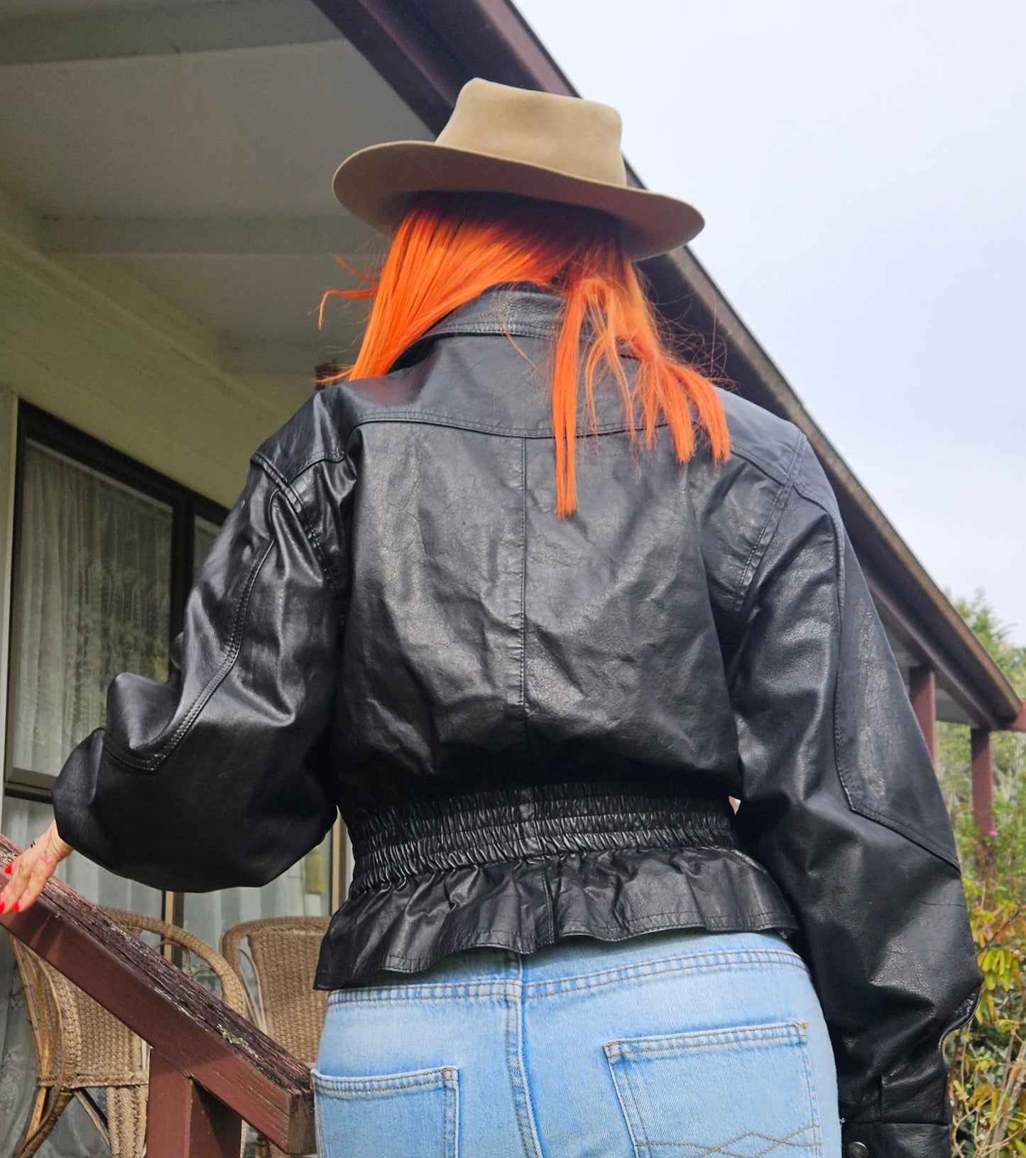 Vintage jacket. Black leather Jacket 80s cropped style