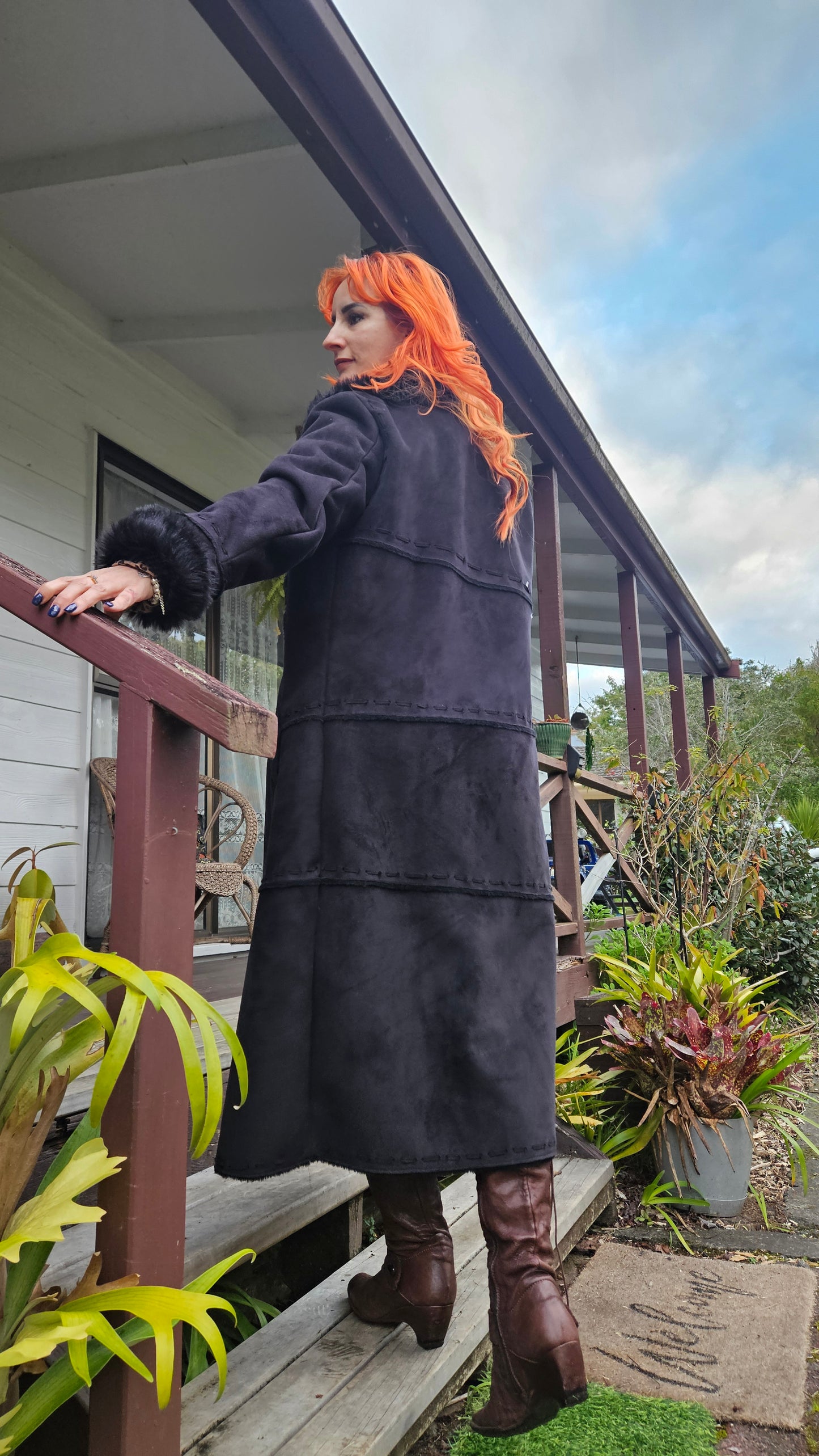 Long Coat Black Faux Fur Retro Style - Size 12