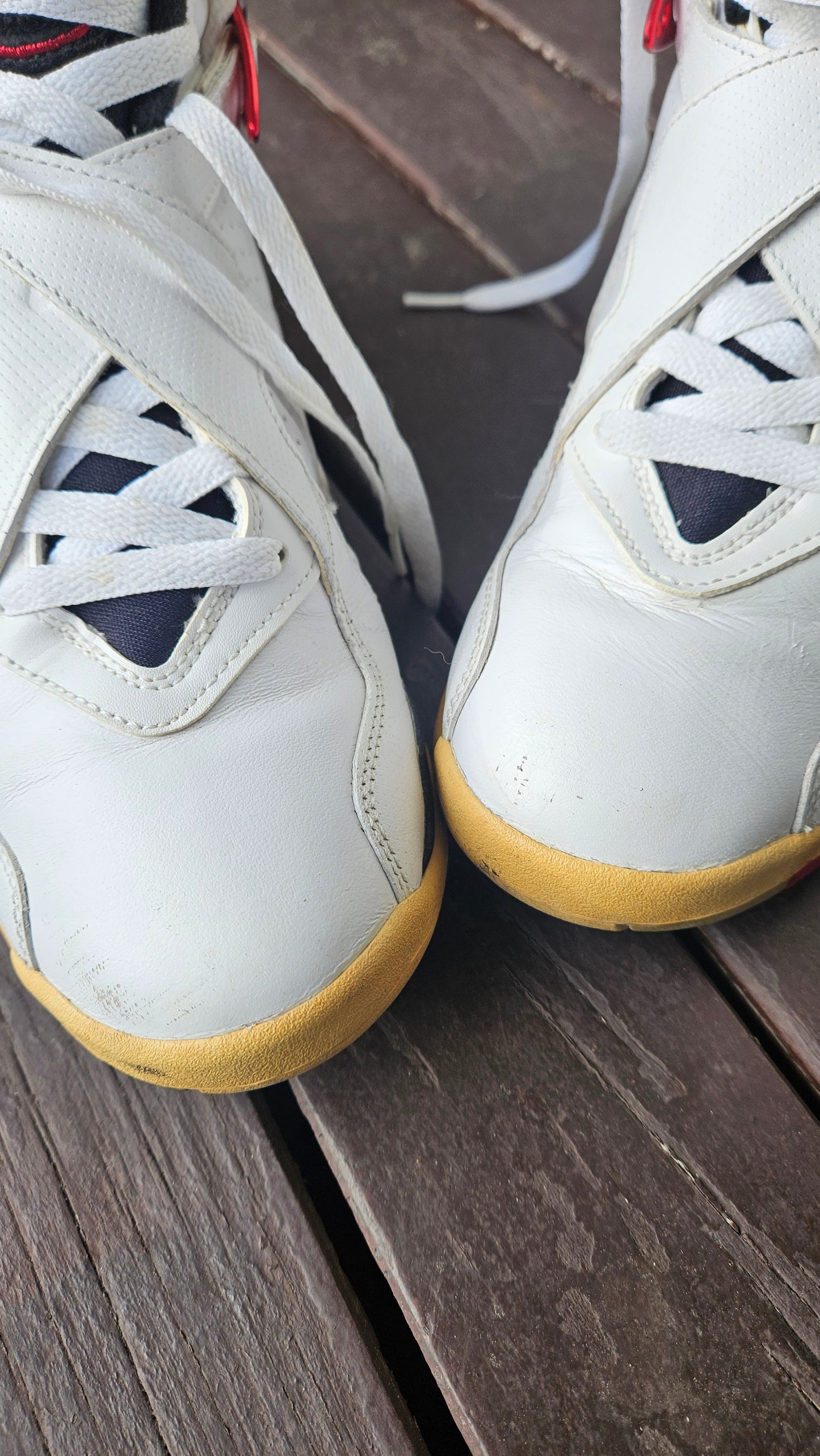 Nike Air Jordan 8 Retro Bugs Bunny Size US 9-42.5 EU. 2013 White Red Black Nike Sneakers Preloved Shoes