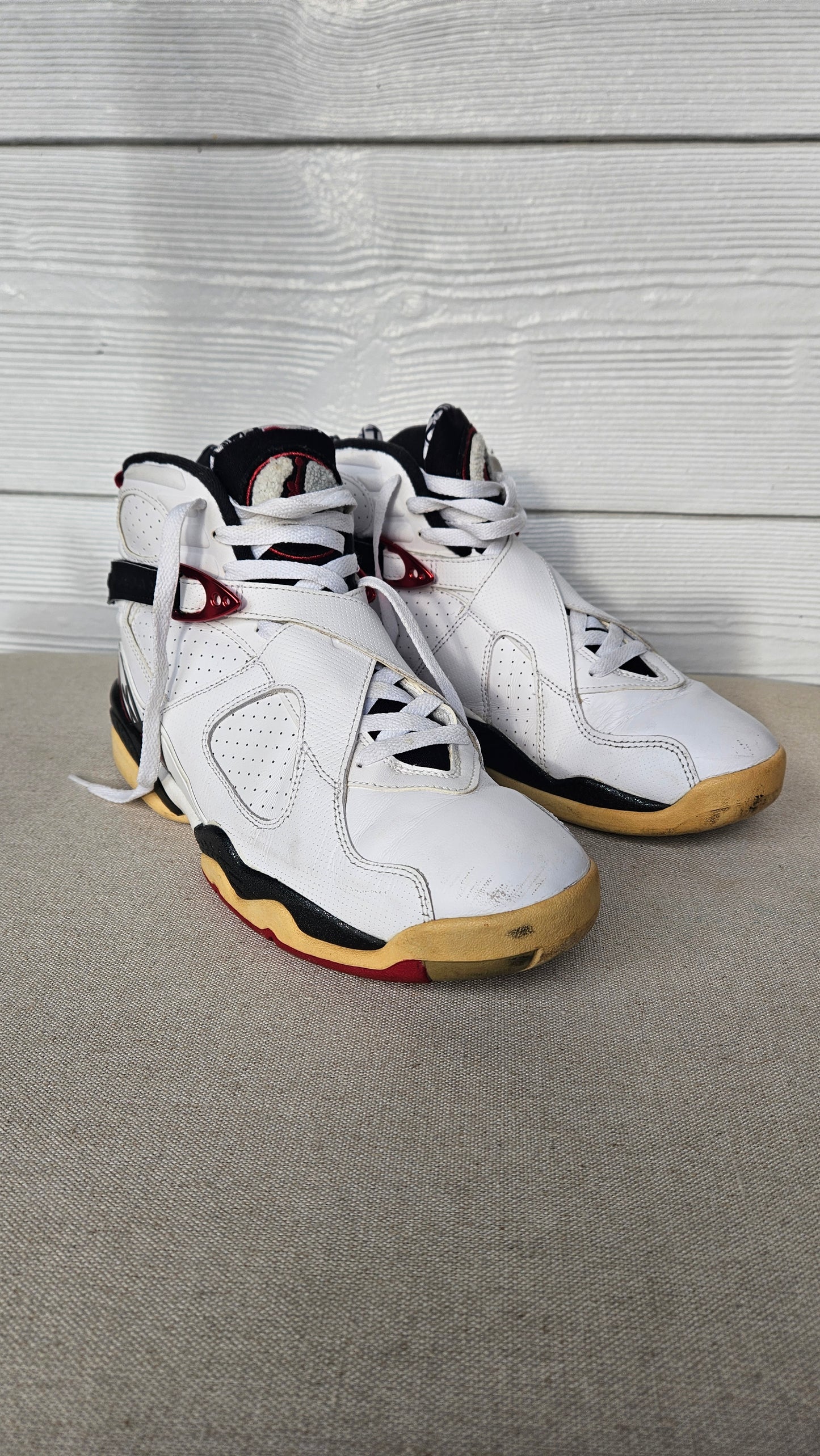 Nike Air Jordan 8 Retro Bugs Bunny Size US 9-42.5 EU. 2013 White Red Black Nike Sneakers Preloved Shoes