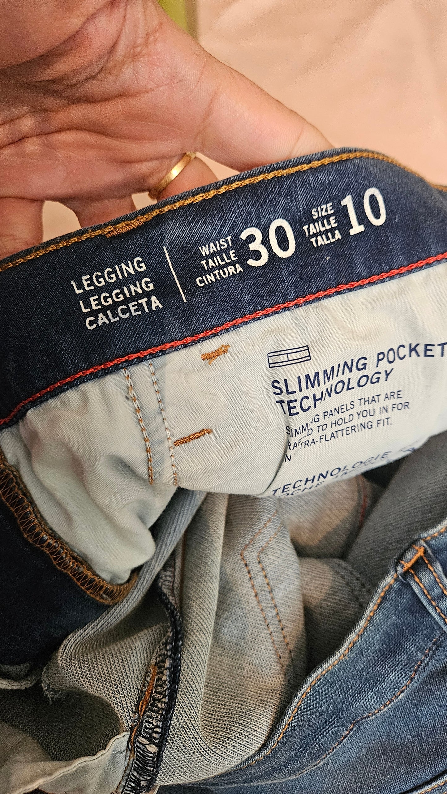 Tommy Hilfiger High Rise Stretch Legging Jeans Ripped sz 10 preloved Jeans
