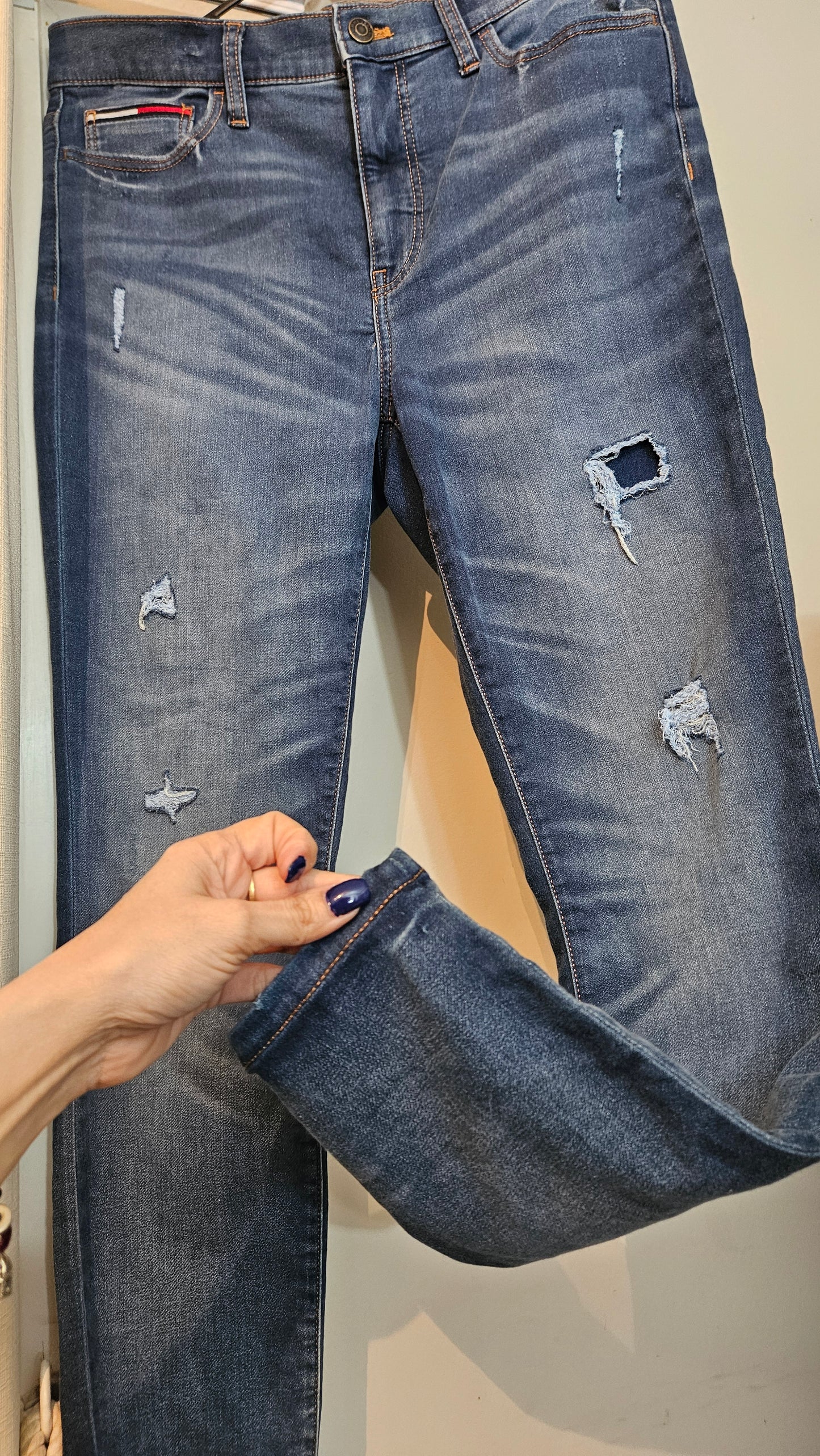 Tommy Hilfiger High Rise Stretch Legging Jeans Ripped sz 10 preloved Jeans