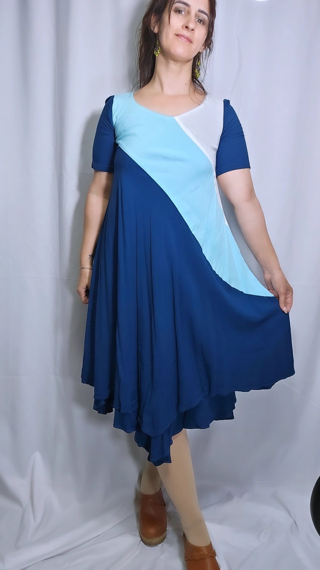 Gorgeous Asymmetrical midi Dress Preloved dress