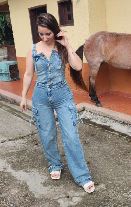 Denim jumpsuit wide leg made in Colombia super unique in good preloved condition size small in Auckland