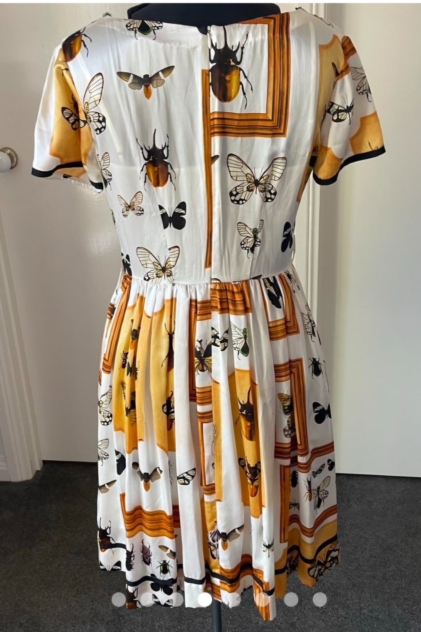 Trelise Cooper Silk butterfly Dress Size 10. Second hand Dress.