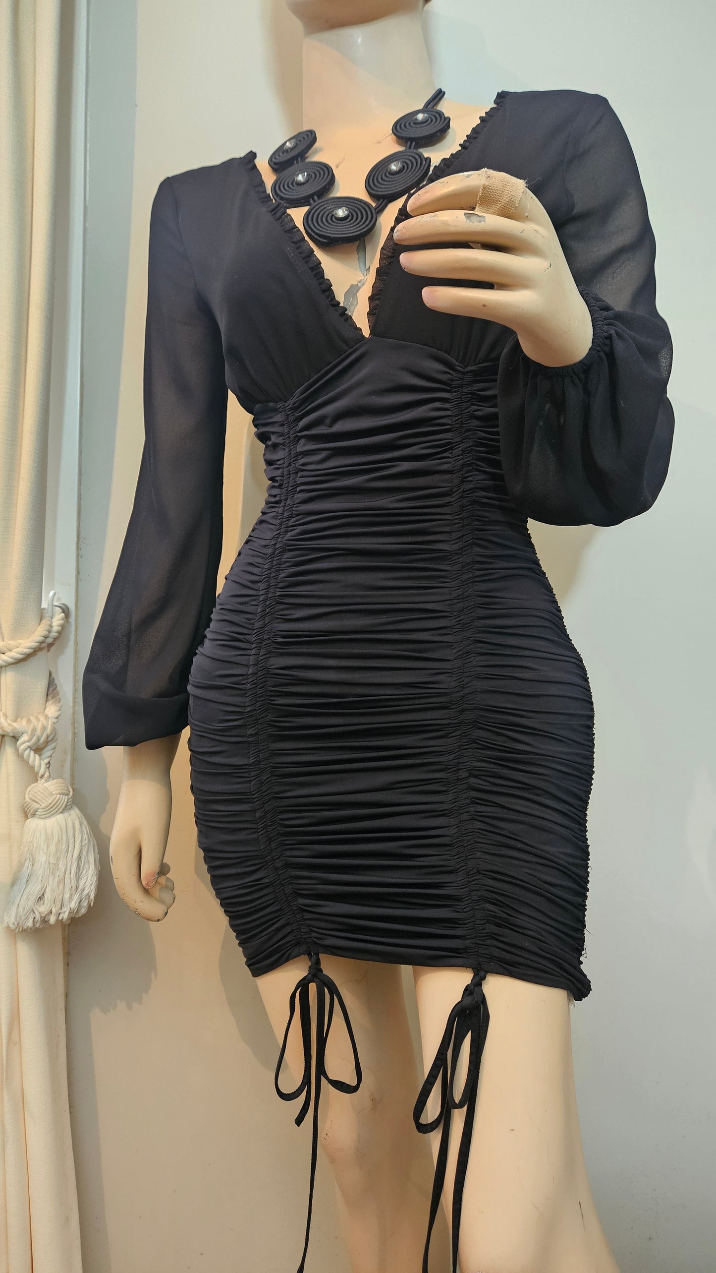 Sexy black mini dress Preloved Dress MINI Dress Size S.