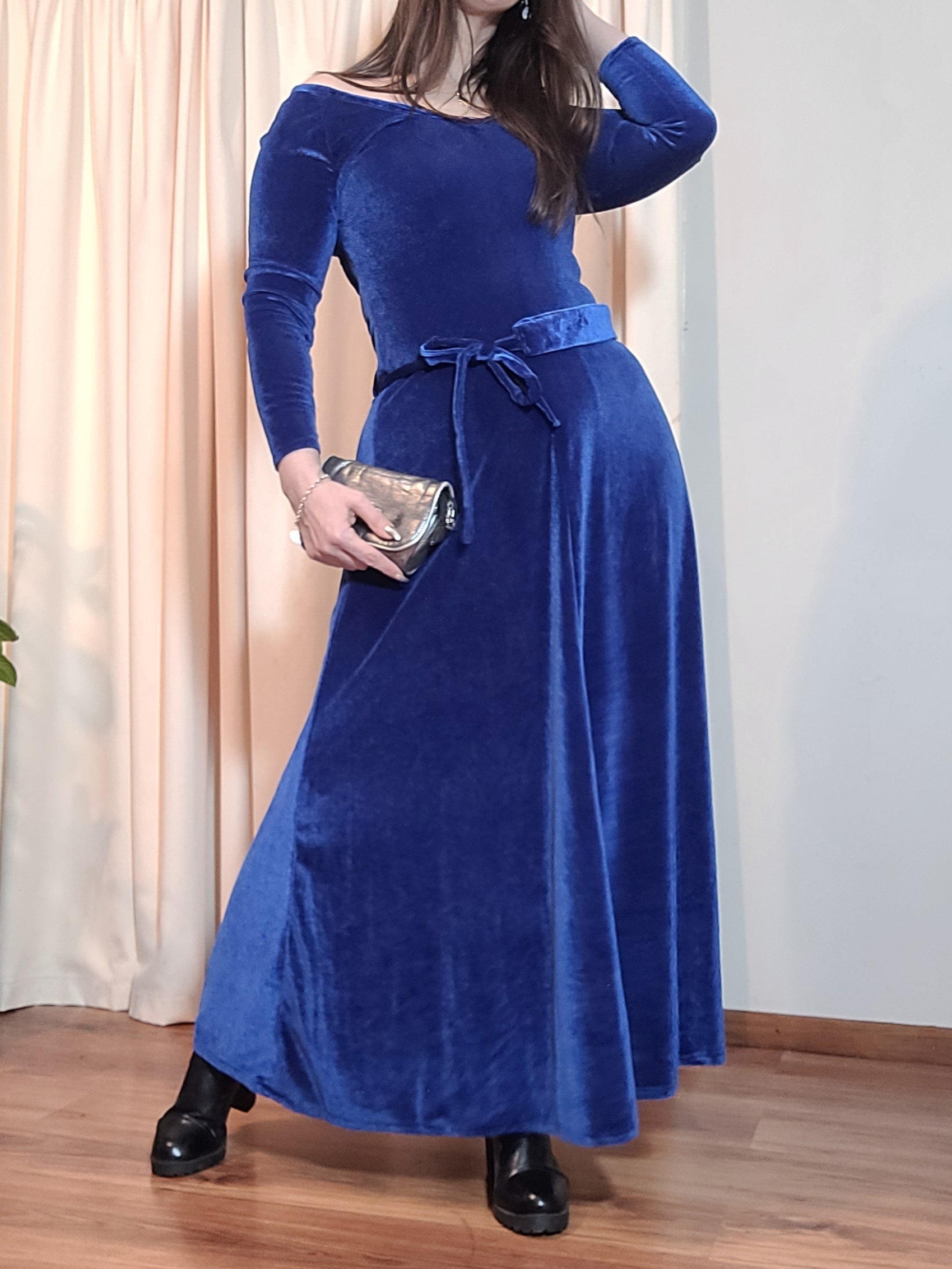 Preloved Dress - Vintage Dress Handmade Velvet Dress in blue color  in Auckland