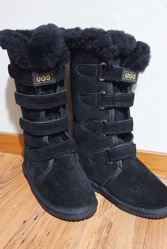 Black UGG boots with fur trim in good preloved condition size 6 available in Auckland
