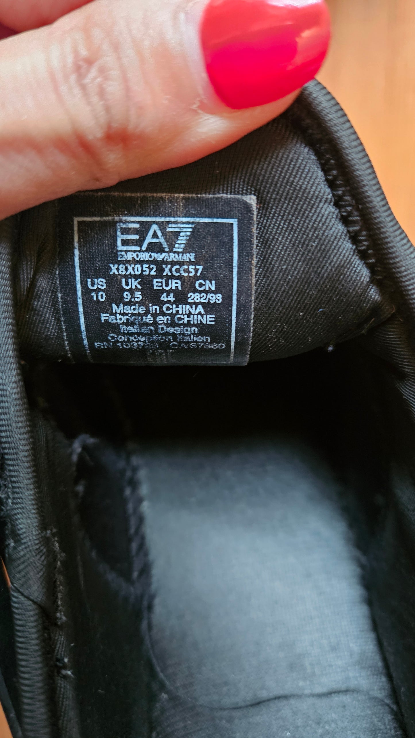 Armani exchange EA7 NEW MINIMAL RUNNING Sneaker size US10/44Eu