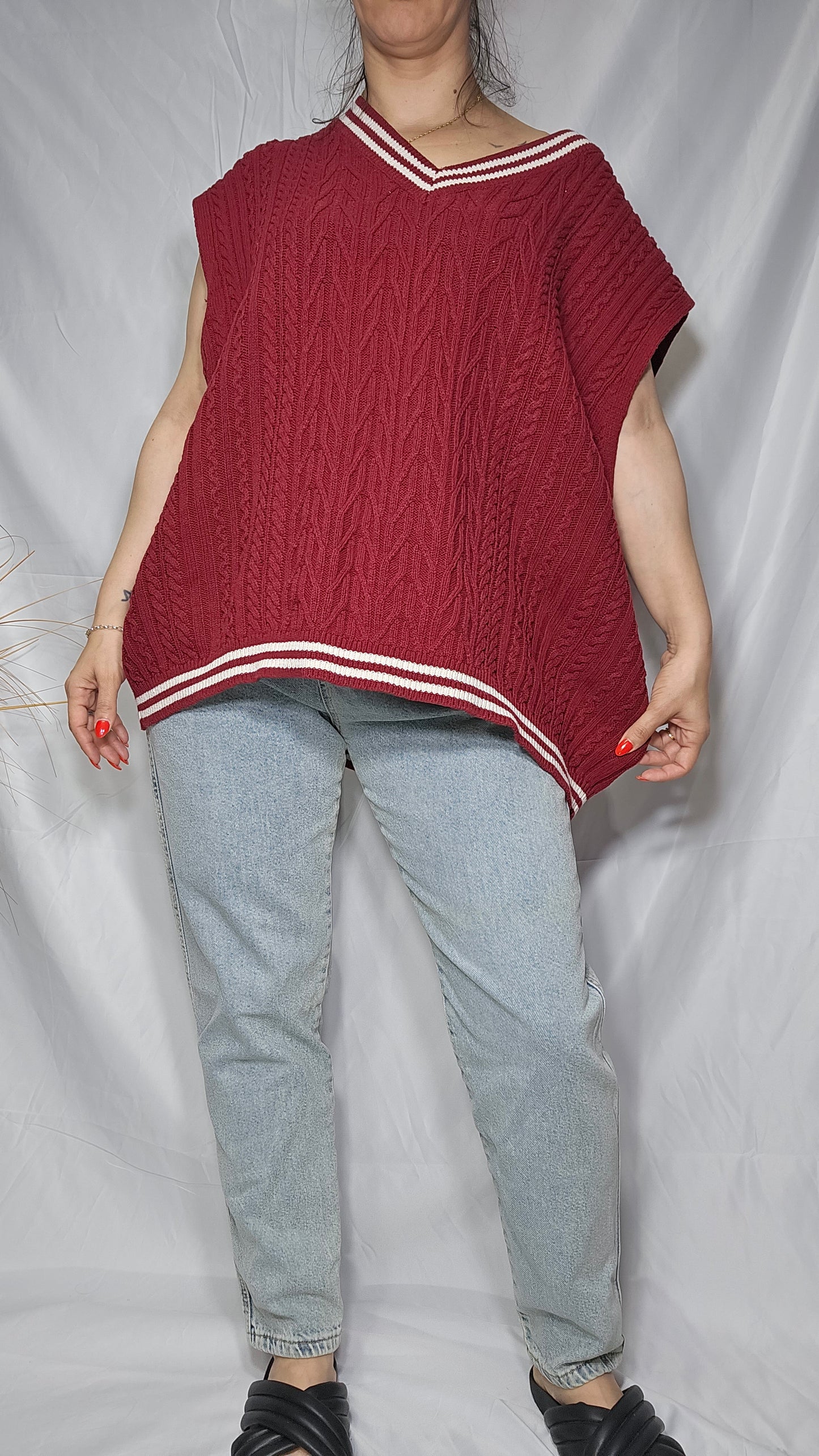 Second hand knit Vest