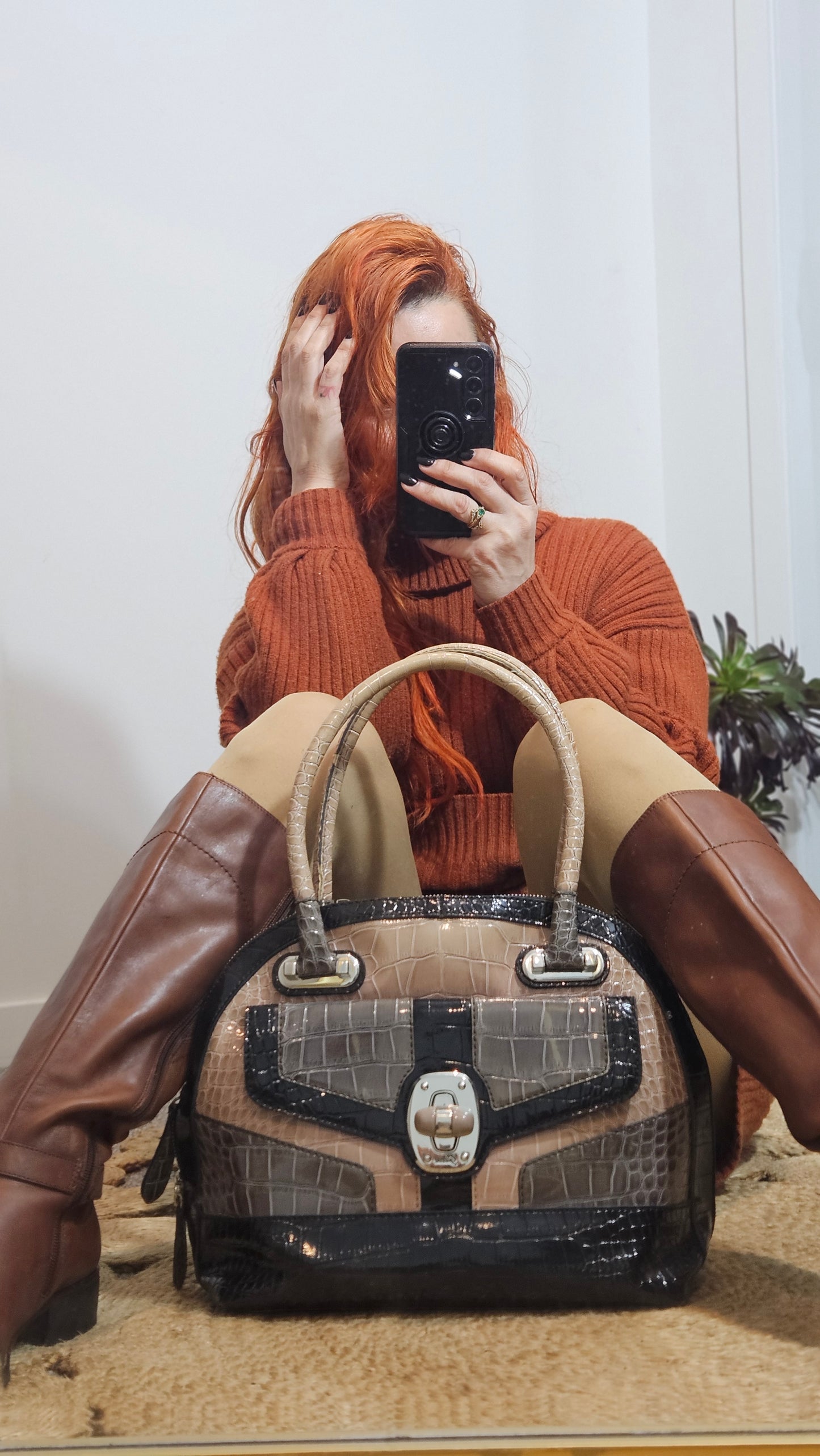 Authentic Guess hand bag