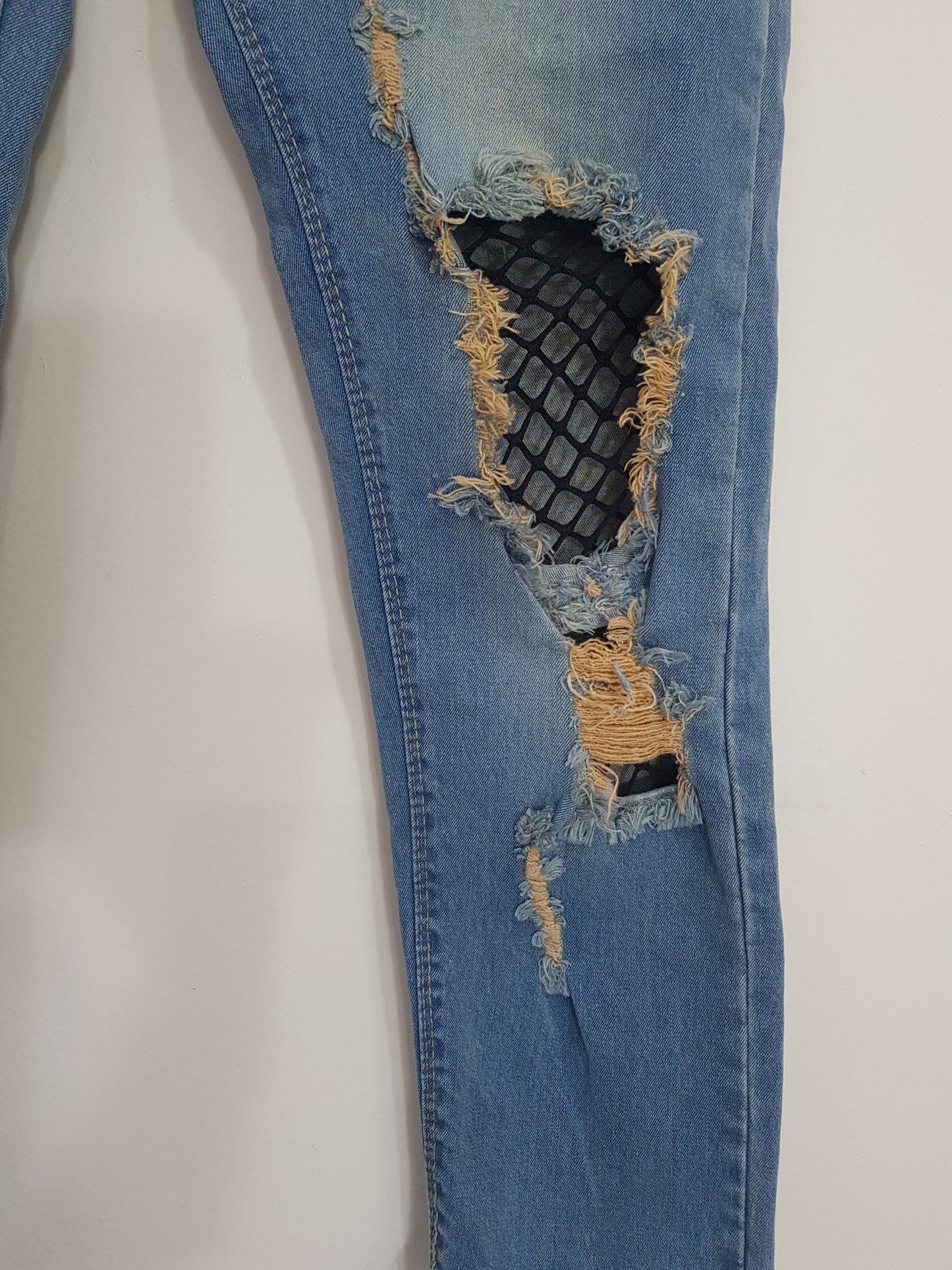 Low-medium rise Waist Ripped Denim Pants - Jeans
