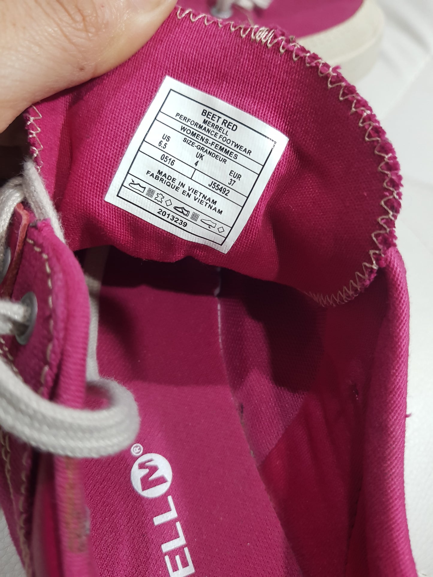 Women's Merrell "Beet Red" Casual Cool Sneaker Sz. 36/6
