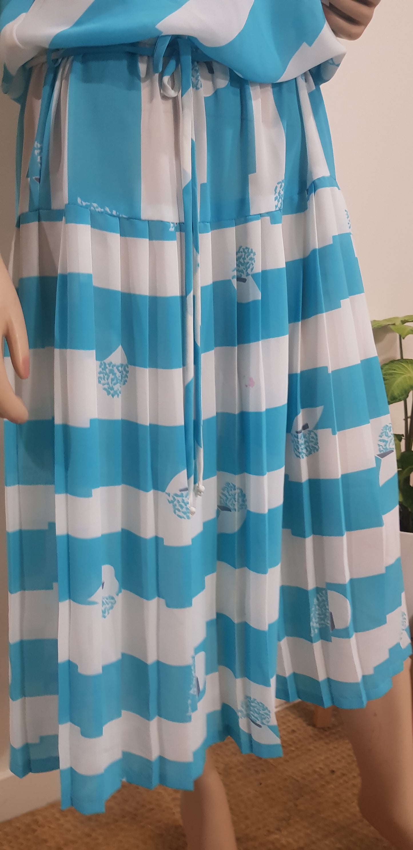 Vintage 80s Sydney Australia Dolina Pleated Dress Size 14