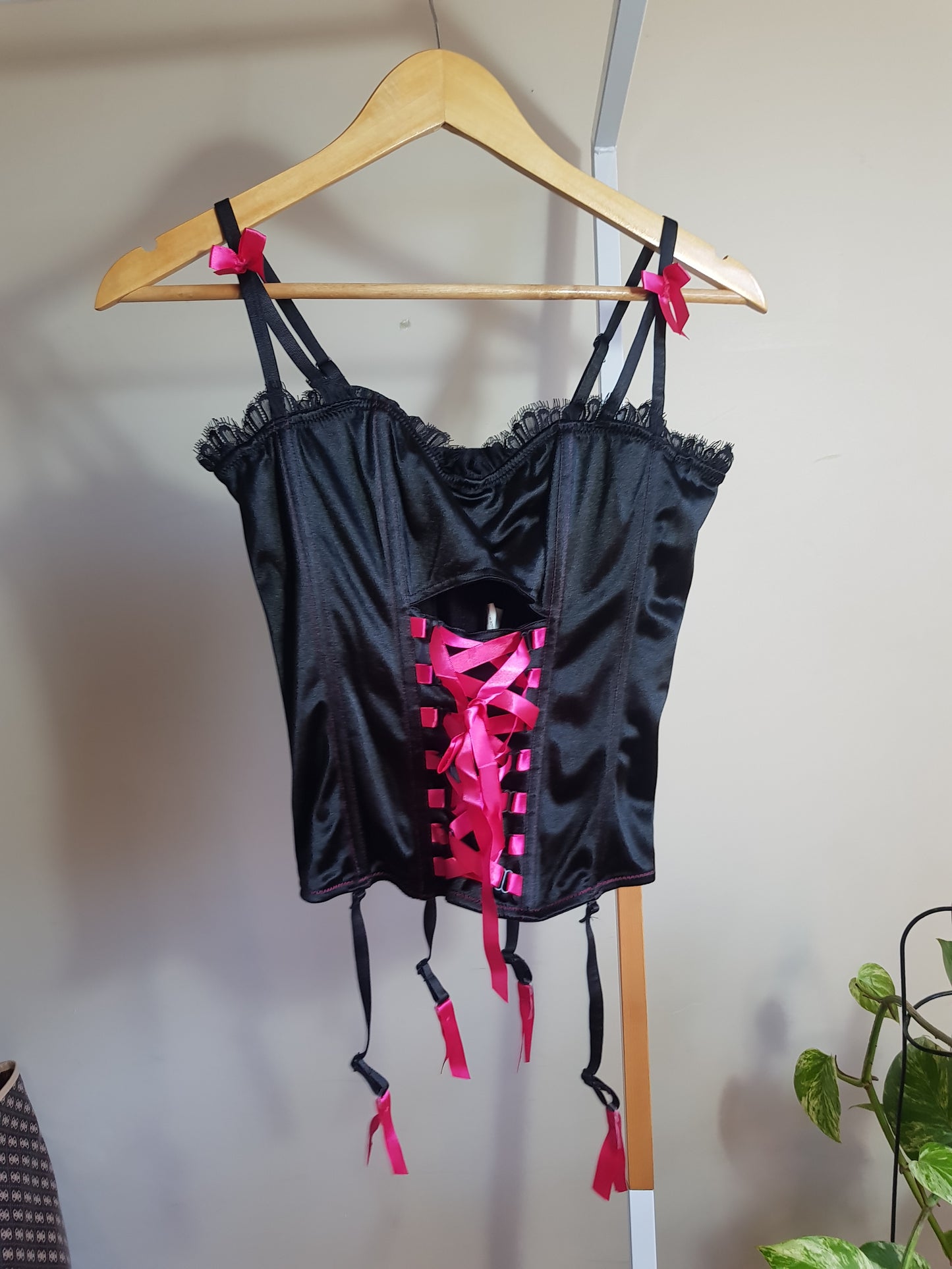 Lovely Black & pink corset. Sexy lingerie