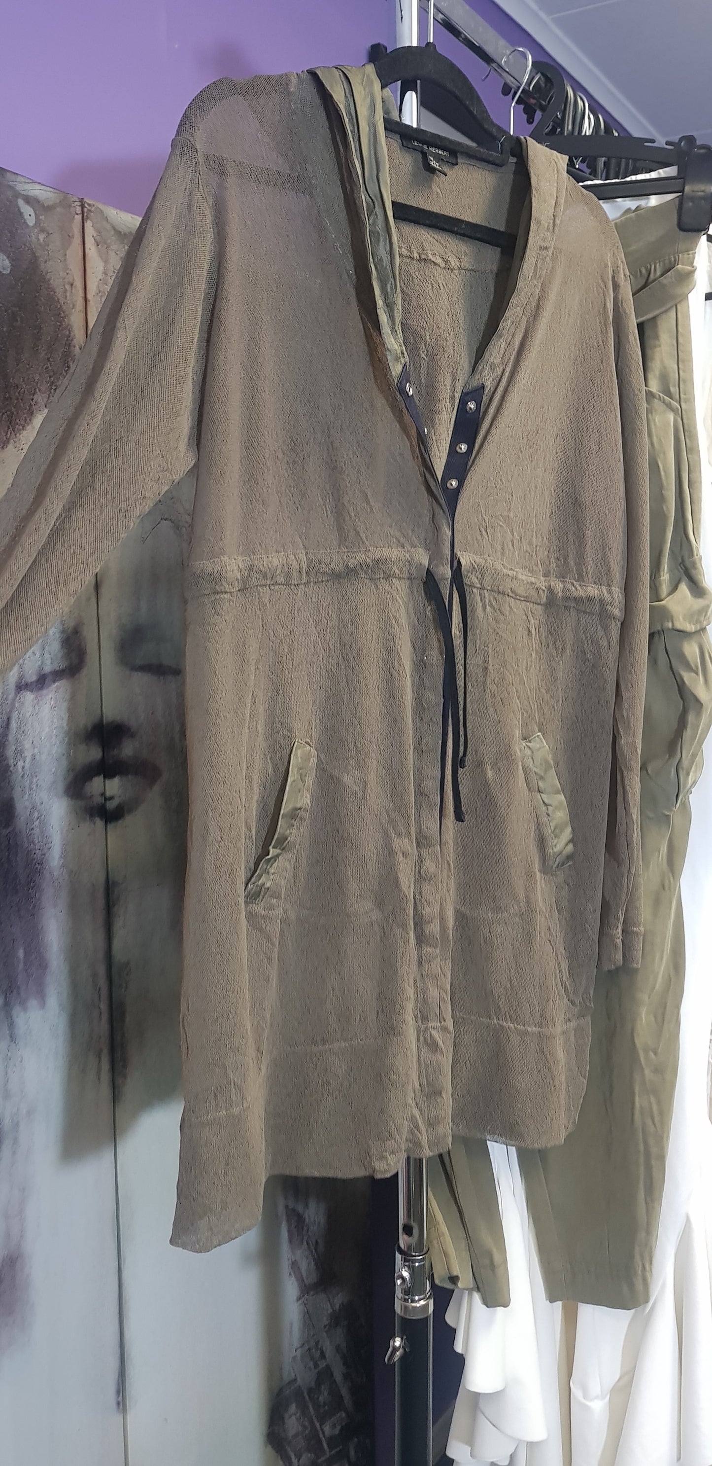 Leslie Herbert Parka Coat - Second Hand Find Mesh light jacket