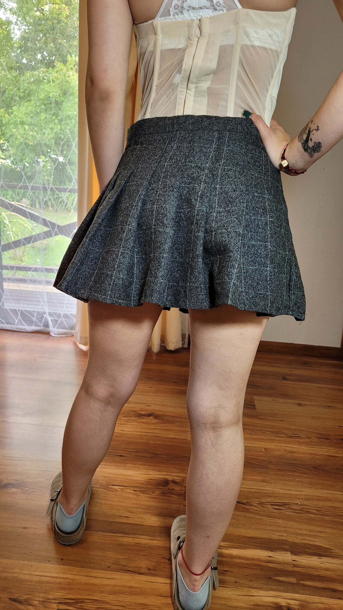 Plaid Mini Skort - Size L - A Versatile Must-Have!