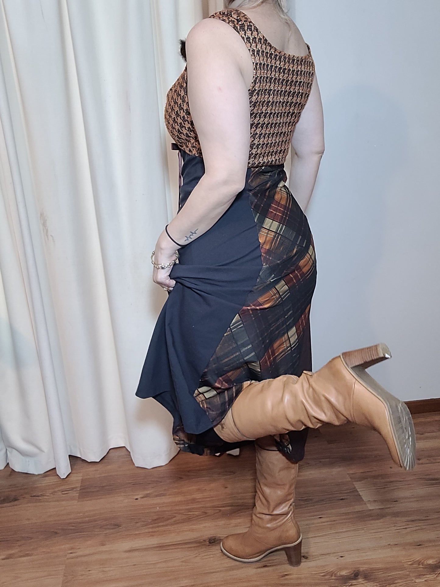 Vintage Dress made in NZ. Brown thrift dress