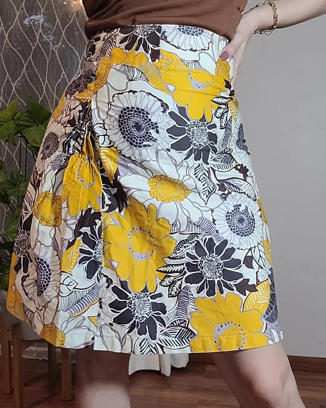 Stunning floral skirt by Vanilla Ink - High waisted skirt.