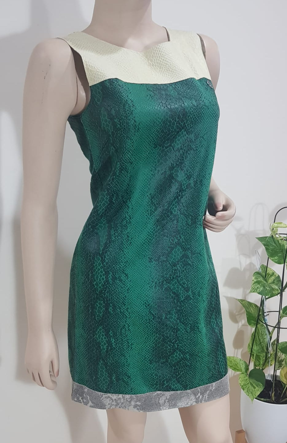 Armani Jeans Dress: Vintage Elegance in Size 38