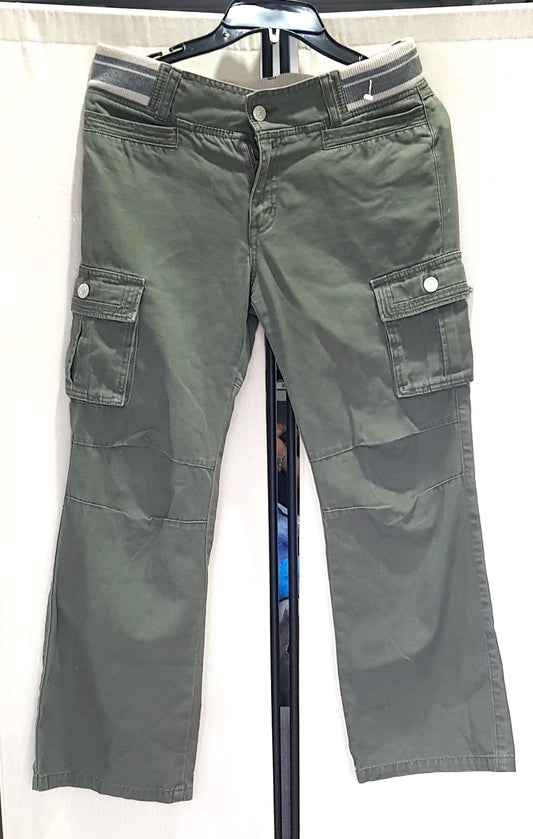 Stunning Chic Cargo Pants - Trousers in Size Small