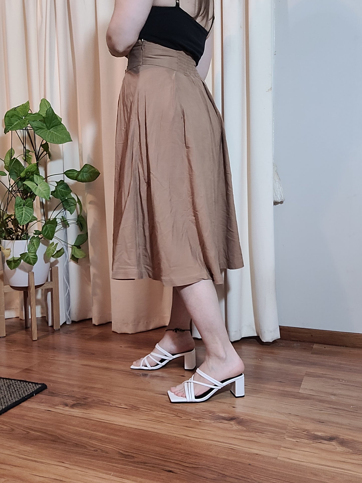 Gorgeous Midi length skirt Brown Skirt