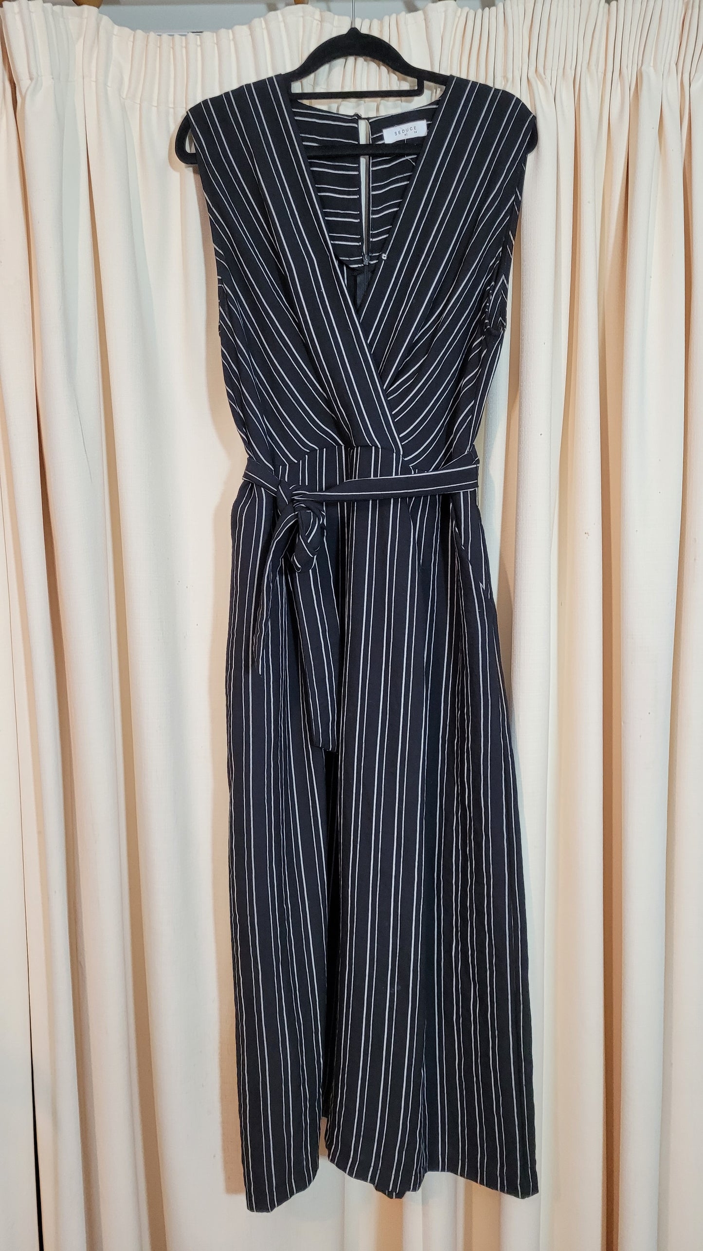 lovely used Jumpsuit - Belted jumpsuit - striped jumpsuit Size 14.