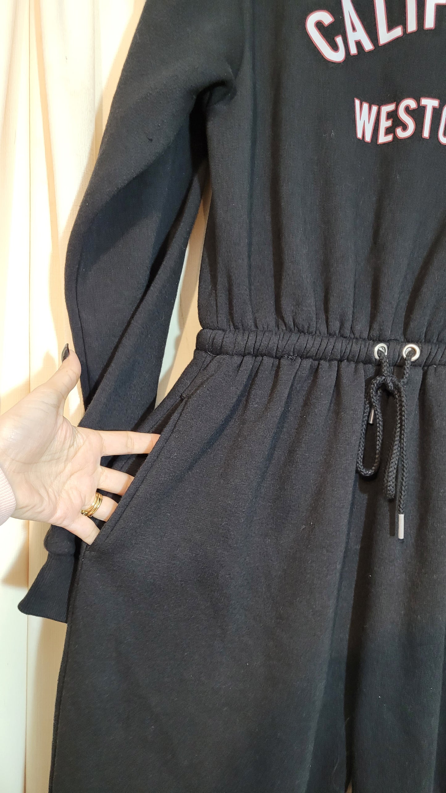 Black California long sleeves Jumpsuit -Blacke preloved jumpsuit