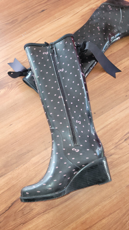 Rubber Wedge Boots, Size S (7)