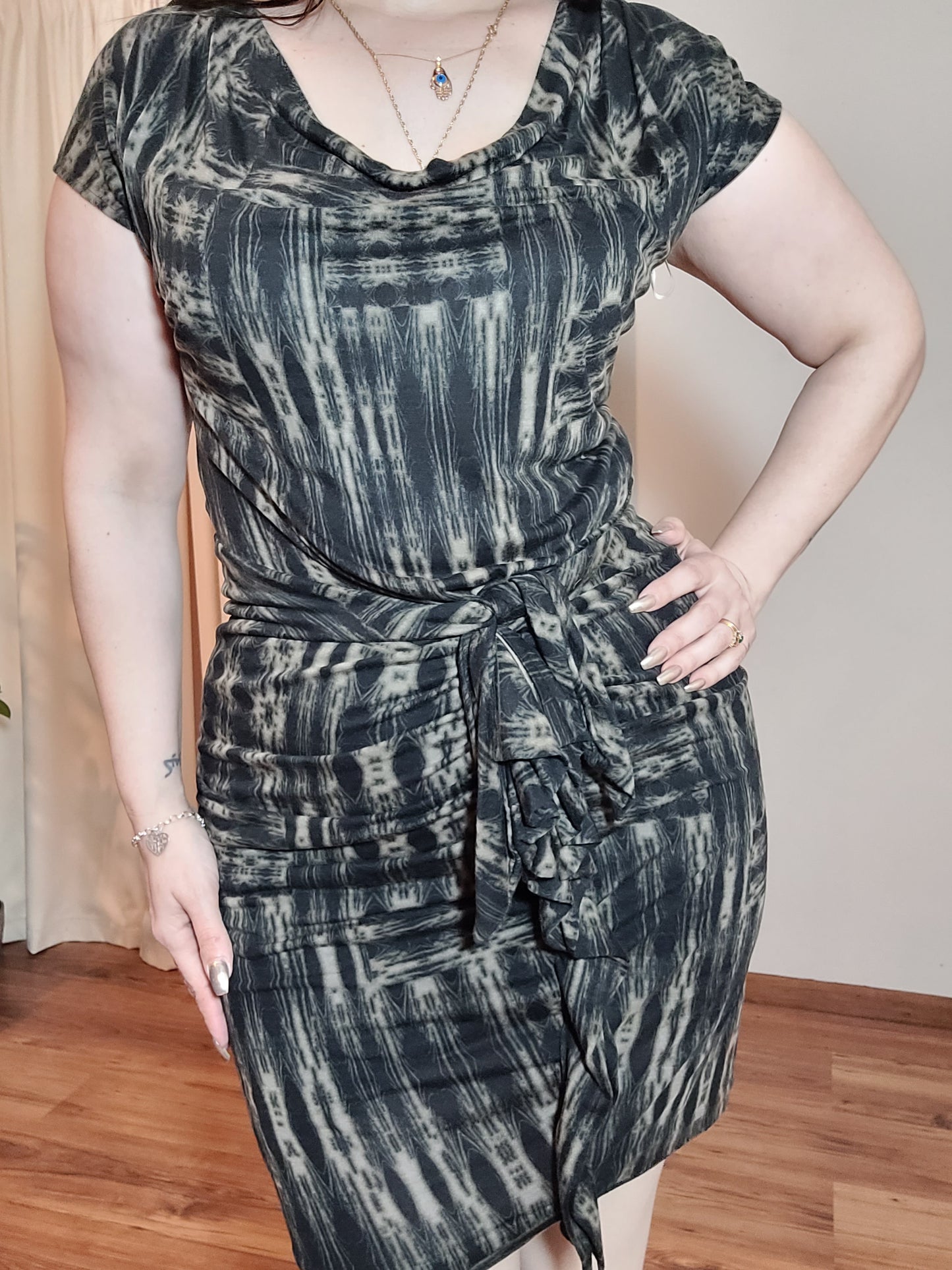 Effortless Elegance - Preloved Country Road Dress, Size XS (Fits Like Medium 10)