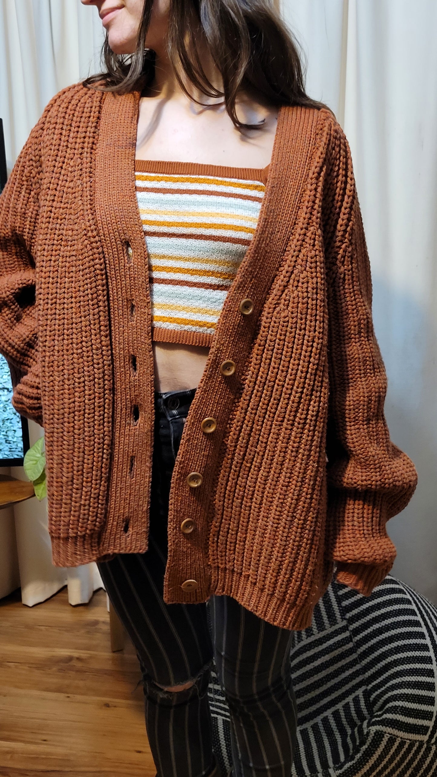 Cozy Classic: Kernow Knitwear Oversized Cardigan - Second Hand Store Find