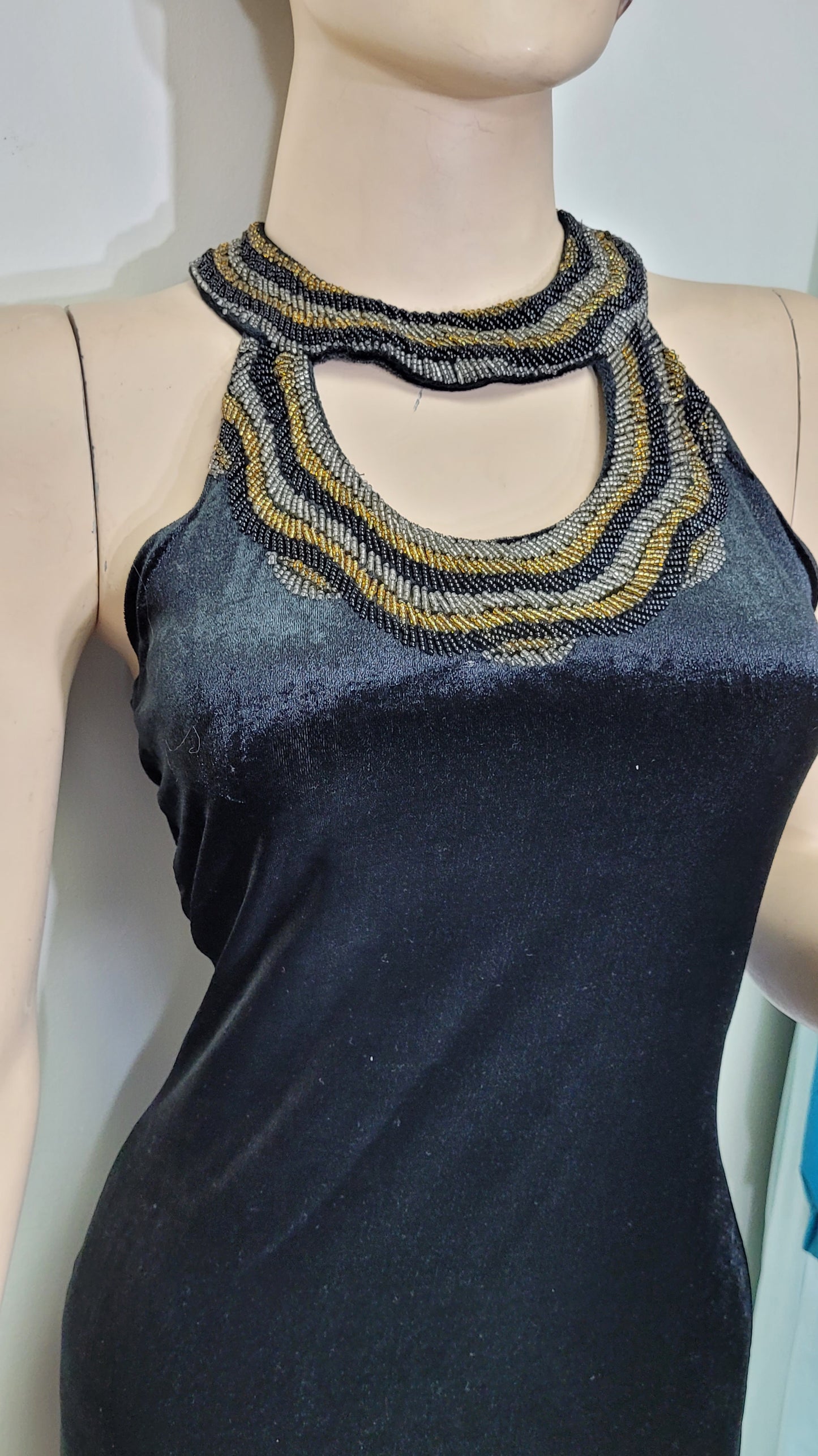 Elegance Rediscovered: Rare Find Black Velvet Evening Gown - Second Hand Store Gem