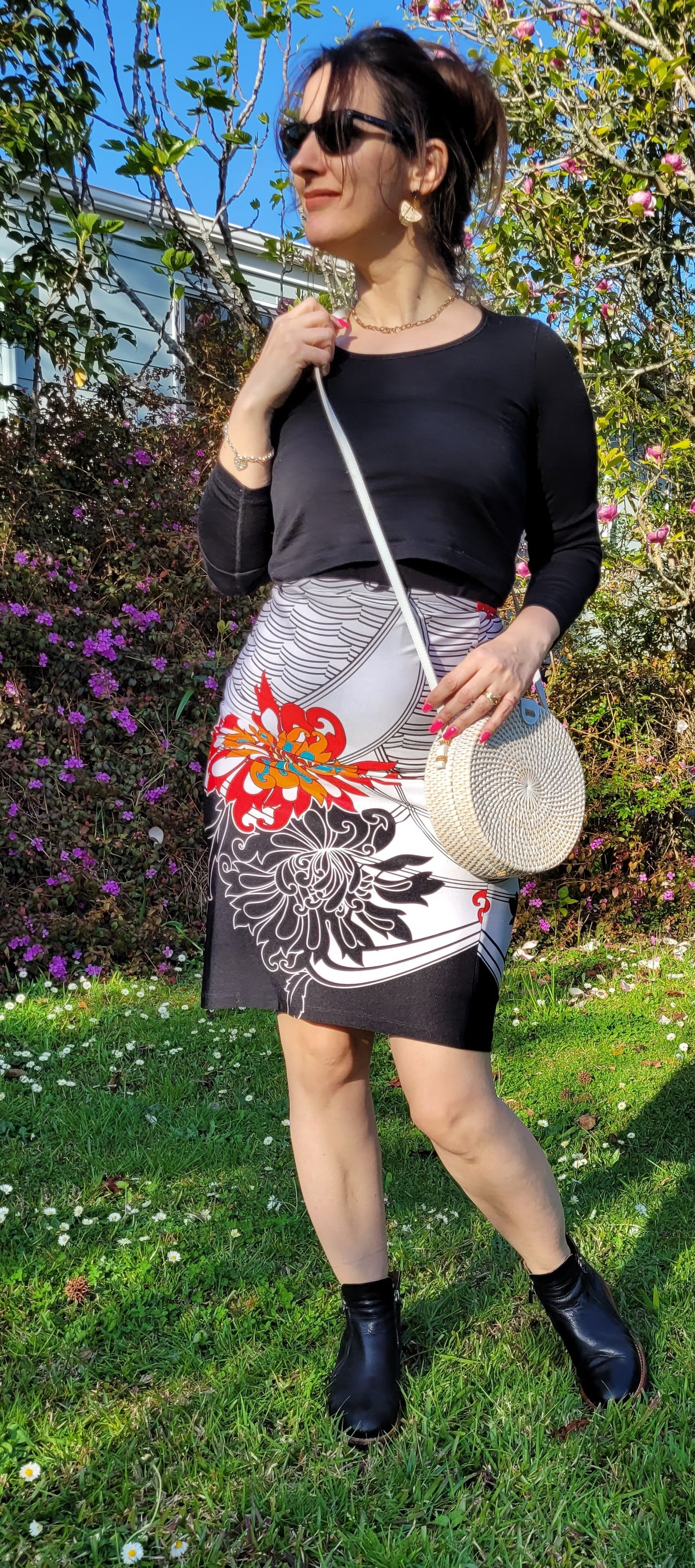 lIconic New Zealand Pencil Skirt: Size 8, Fun & Fabulous