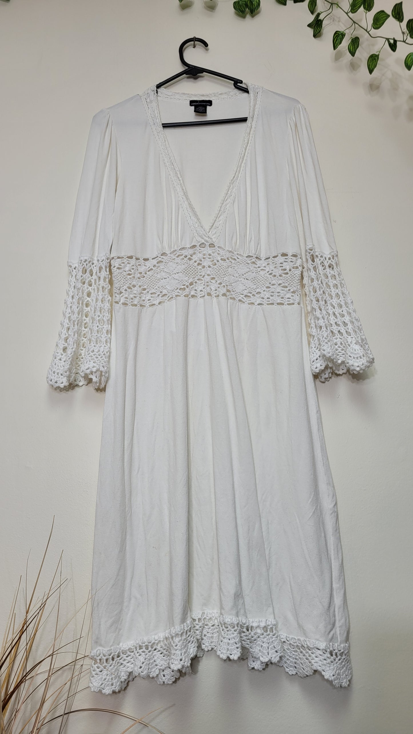 Boho-Chic White Midi Dress - Size L - Preloved