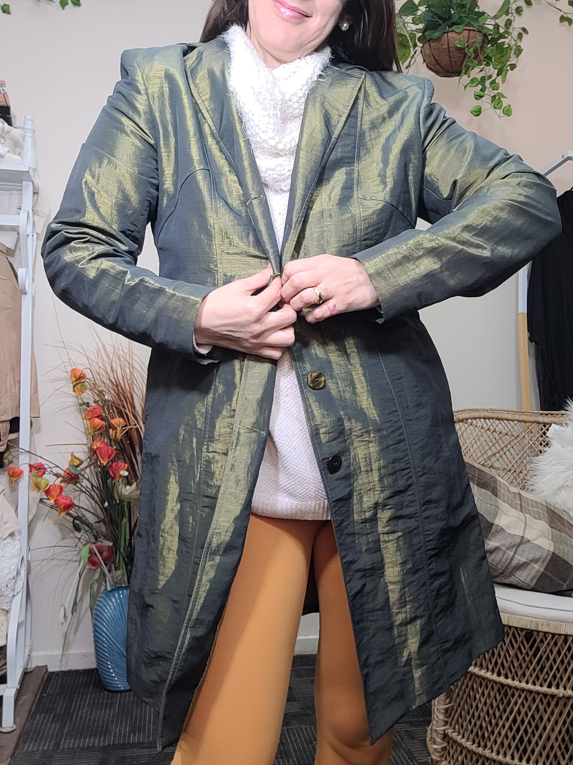 vintage preloved jacket in green color size 14