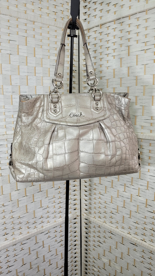 Stylish Coach Silver Hand Bag. Thrift Store Find