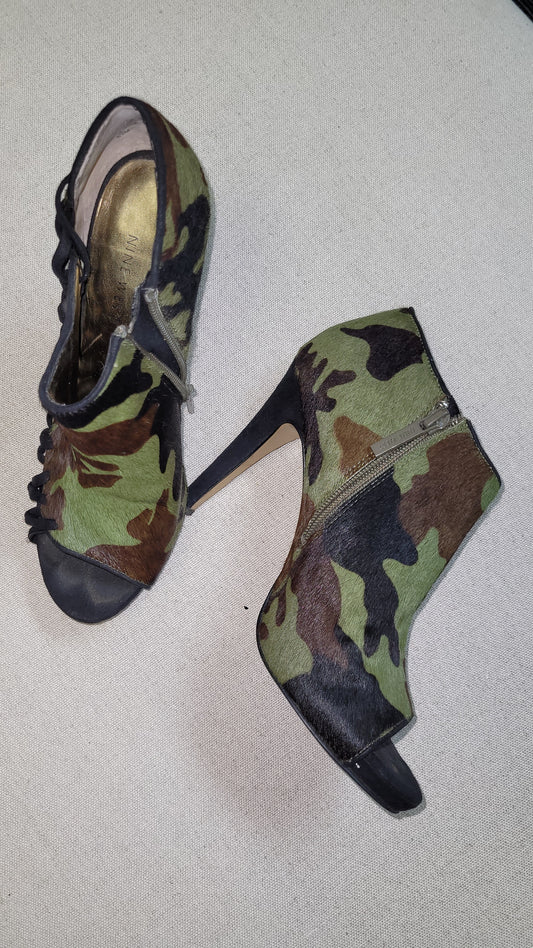 Stunning second hand Camo Heels