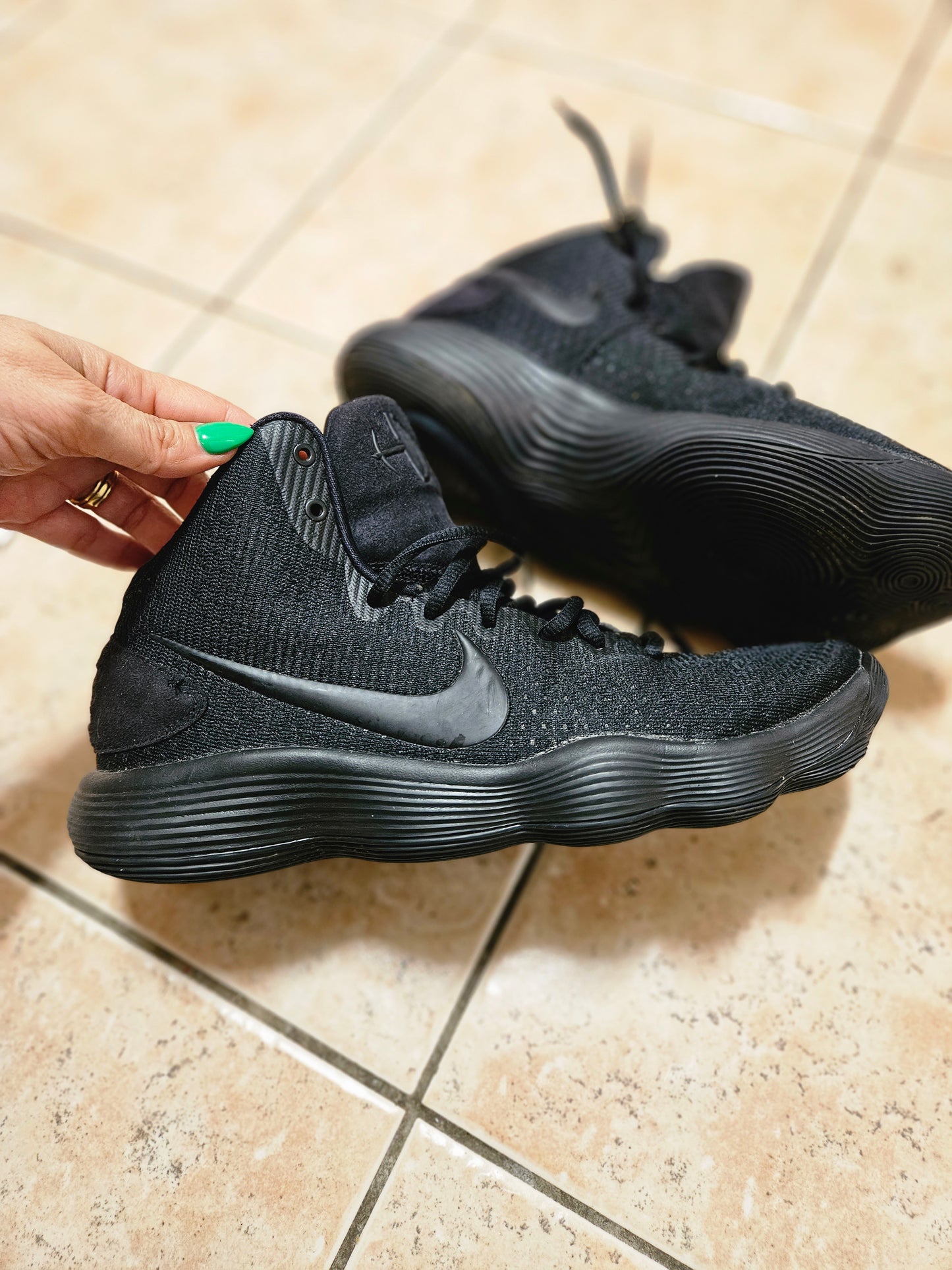 Used Nike shoes Nike Men's Black Trainers Hyperdunk 2017 Triple Black. Size 10US/9UK/44Eur