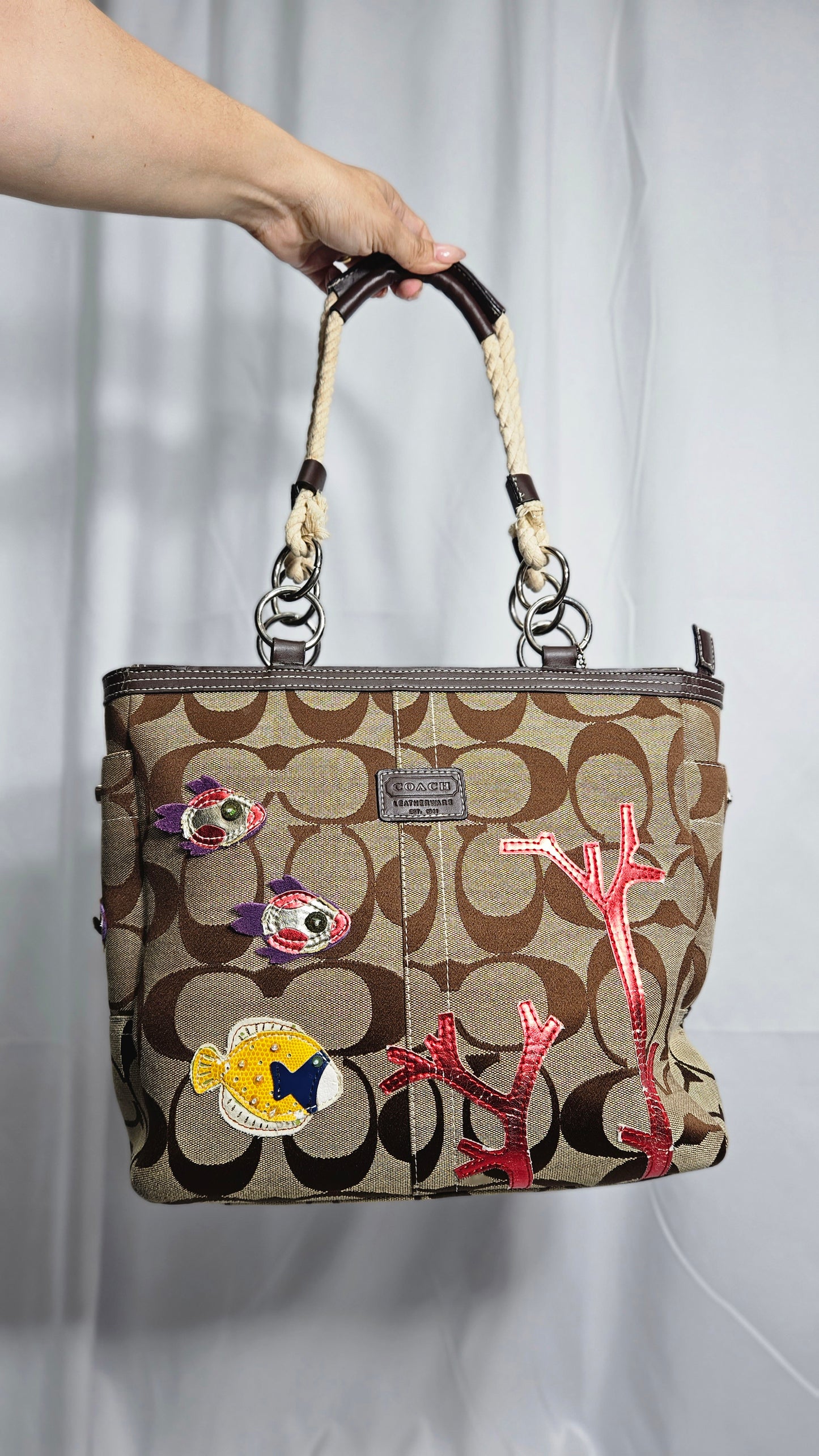 Vintage Coach-Inspired Patchwork Handbag – A Timeless Treasure