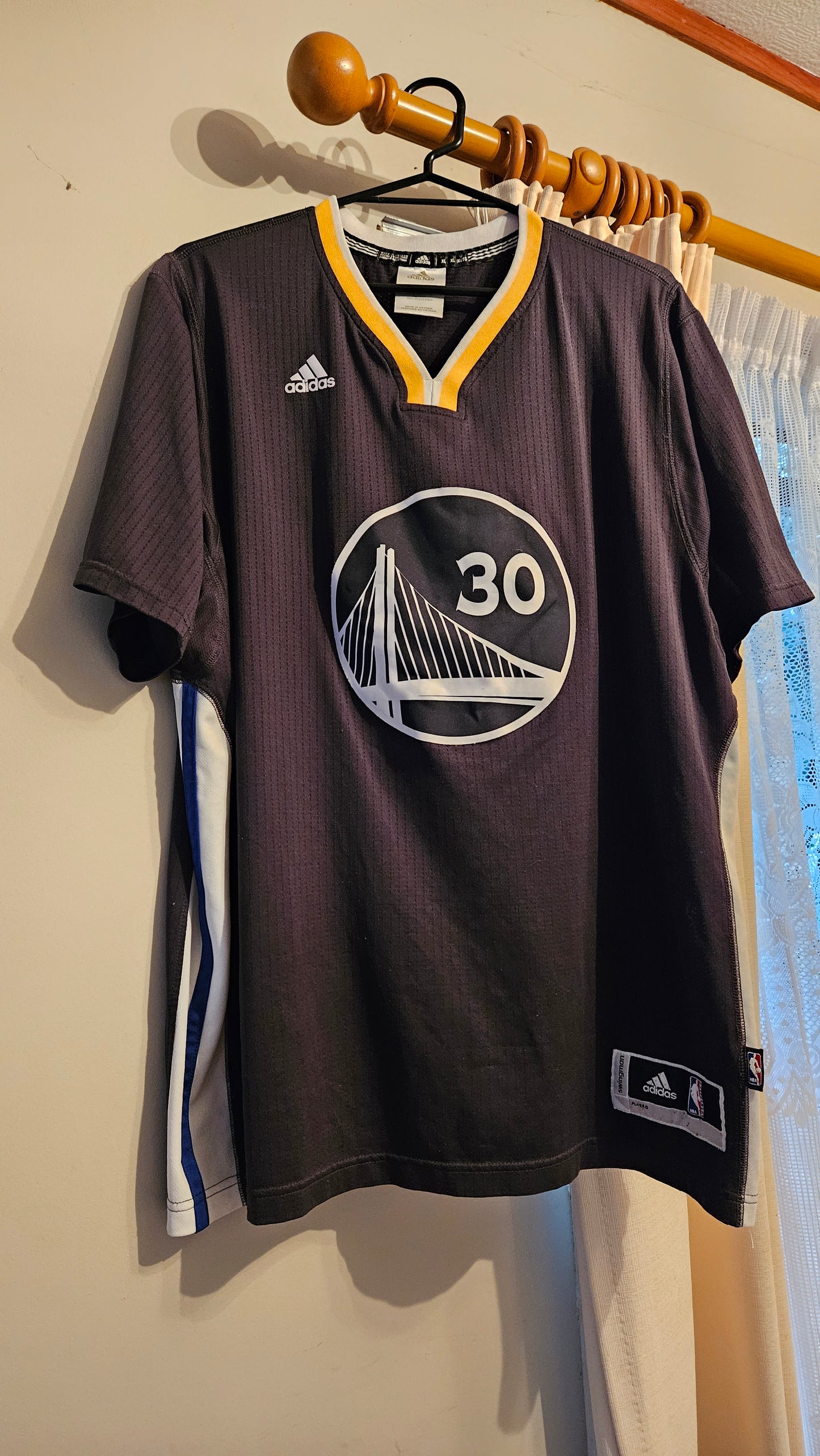 Basketball Adidas Stephen Curry Shirt - warriors Jersey - used Adidas Crewneck