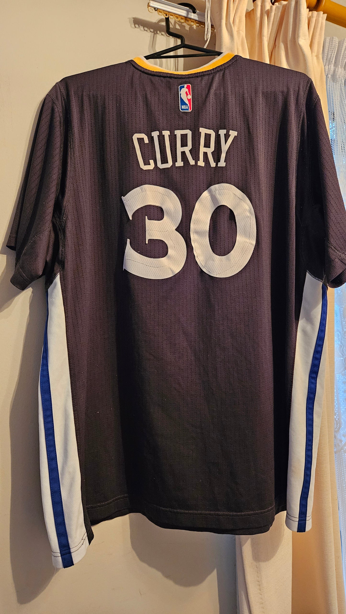 Basketball Adidas Stephen Curry Shirt - warriors Jersey - used Adidas Crewneck