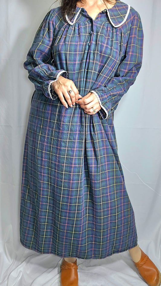 Vintage Blue/Green Plaid Long Nightgown Large