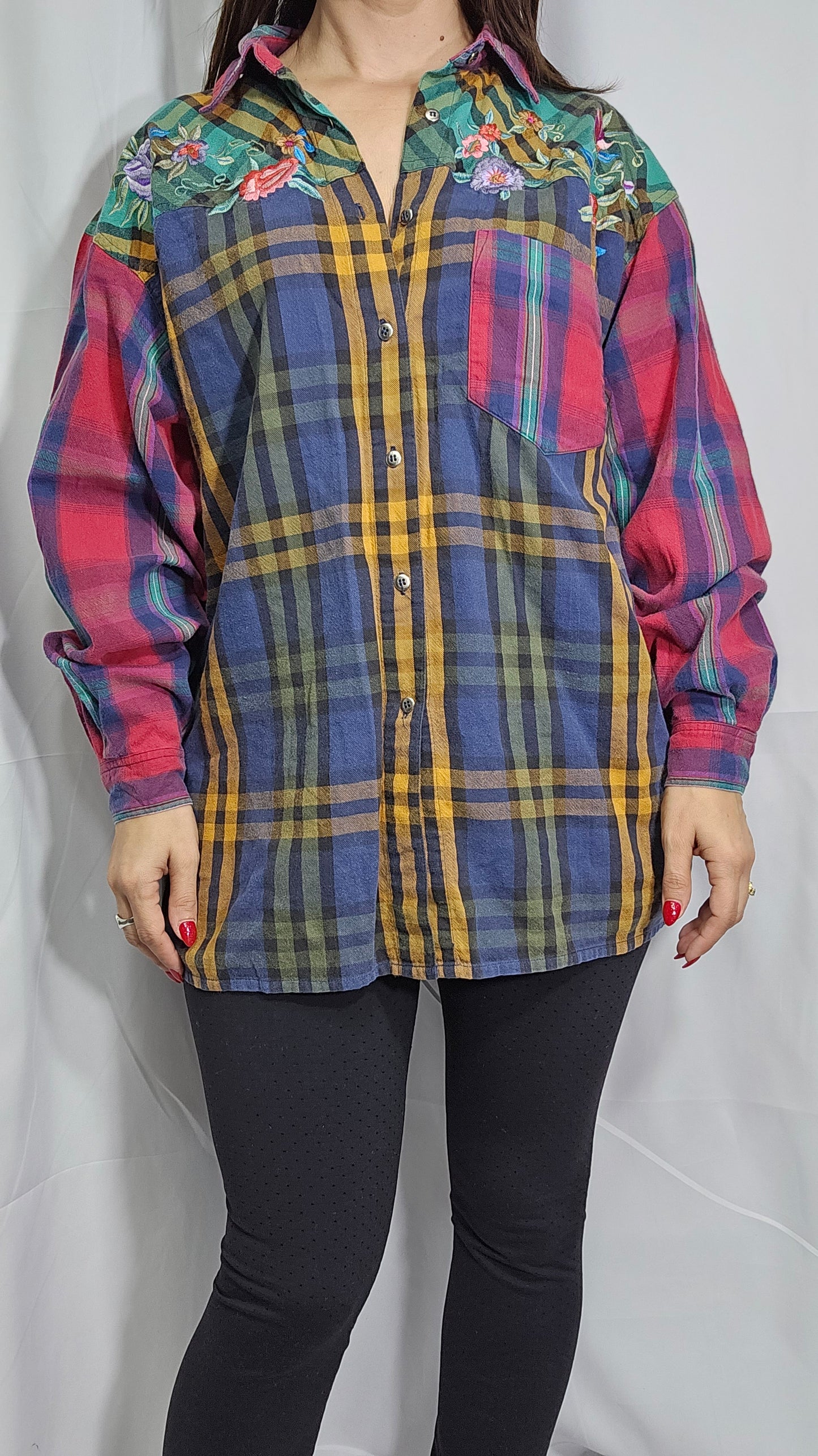 90s Grunge Red Blue Yellow Flannel Button Down Shirt Women’s