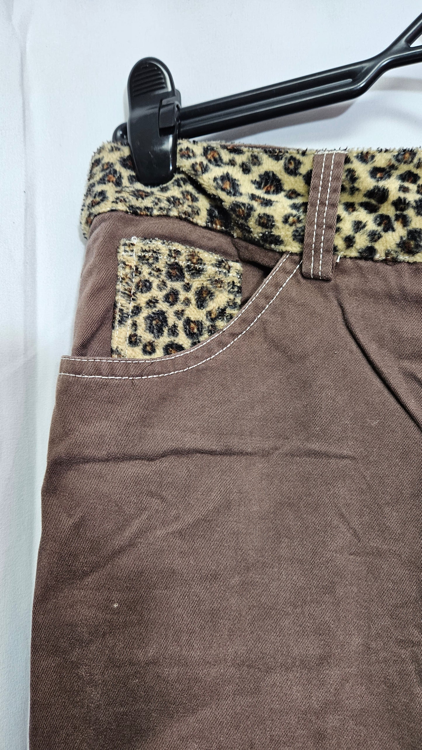 Super cool retro style pants - Animal print pants