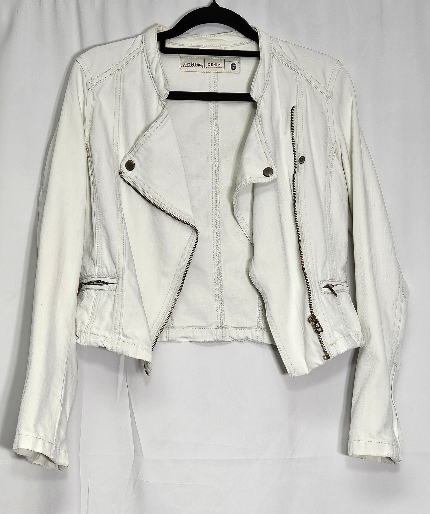 Gorgeous preloved White Denim jacket