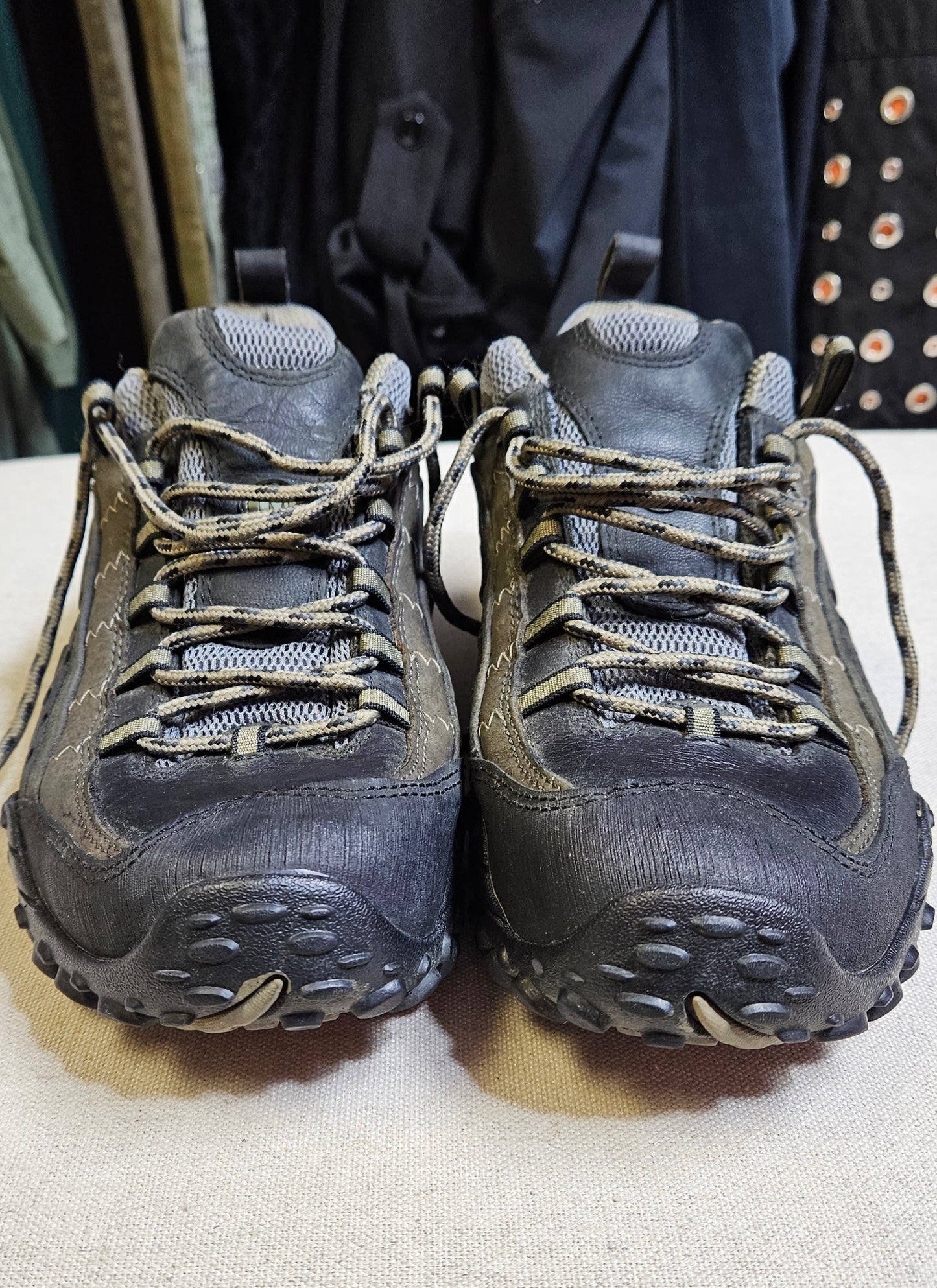 Preloved Shoes - Merrell Shoes size UK9/43.5