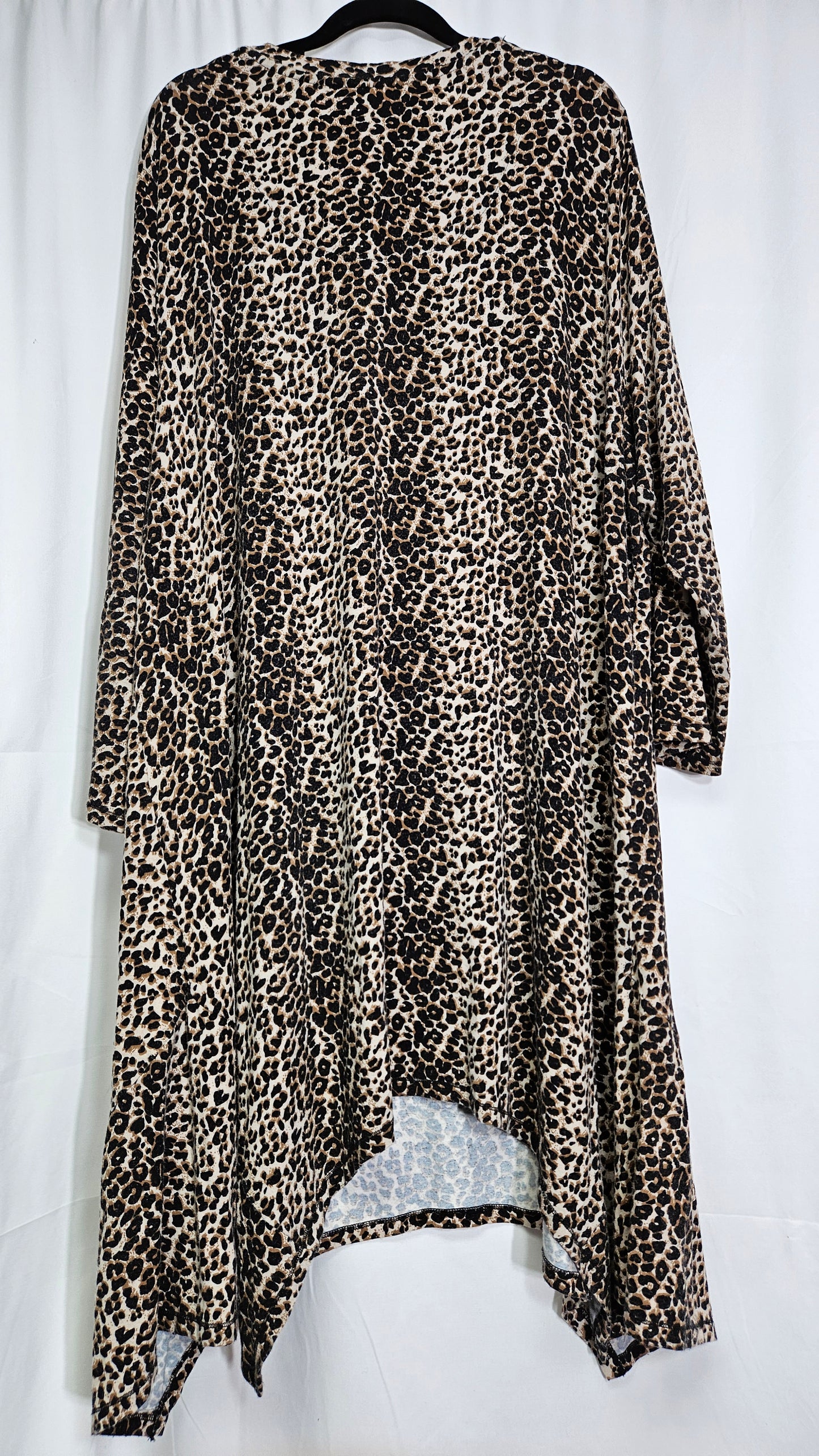 Oversized animal print Top - plus size Blouse